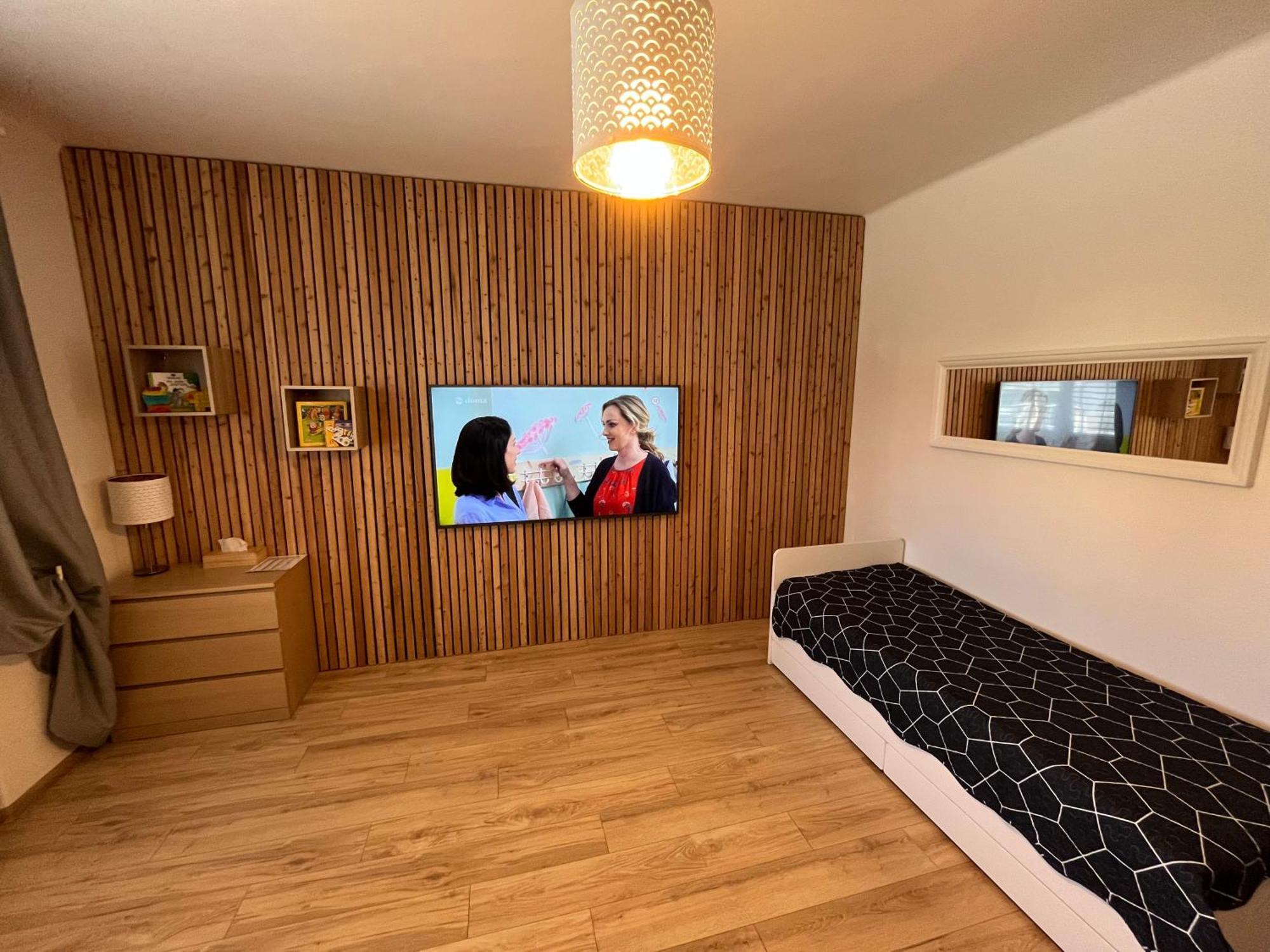 Apartments Тренчин Екстер'єр фото