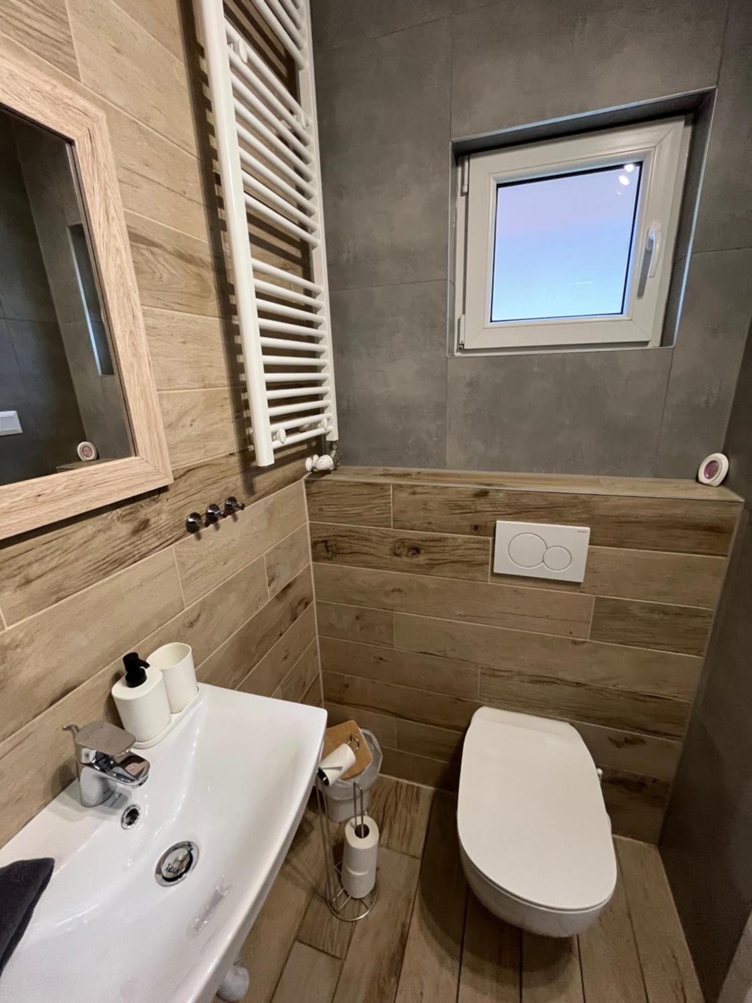 Apartments Тренчин Екстер'єр фото